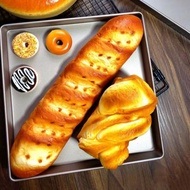 READY STOCK 28x28cm不沾烤盘 Nonstick Square Baking Pan ( GOLD) 28cmX28cmX3.7cm