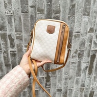 思琳 賽琳 白色老花包 白色 米色  老花 凱旋門 斜背包 側背包 中古包包  罕有 斜挎包 斜背包 相機包 單肩包 中古包 經典款  復古包 古董包 vintage celine white bei