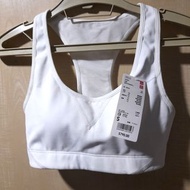 UNIQLO 舒適罩杯式短版背心原價790