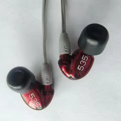 Ship in 24 Hours Brand SE535 Detachable earphone Hi-fi stereo Headset SE 535 In ear Earphones Separa