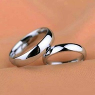 Plain couple ring + engraved name
