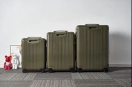 rimowa essential cabin hand carry