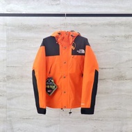 TNF北面1990衝鋒衣