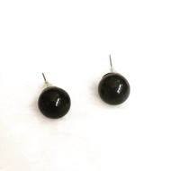 Used Earning Black Color