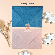 Kraft/ Texture/ Jasmine envelope measuring 15x10cm