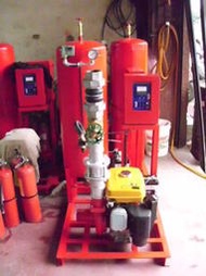 消防器材批發中心 7.5HP汽油整套式自動加壓消防泵浦噴水設備．消防栓箱 .水帶箱．滅火器