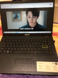 ASUS 手提電腦