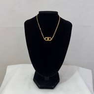 Celine金色Triomphe項鍊