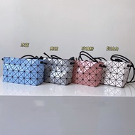 Issey Miyake Issey Miyake Bag 2023 New Style One-Shoulder Underarm Bag Tofu Bag Life Geometric Diamond Drawstring Bag Fashion Handbag Female Bag