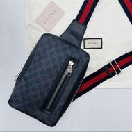 GUCCI GG Supreme Body Bag 腰包 單肩包 黑色皮革 PVC Sherry Line 男士