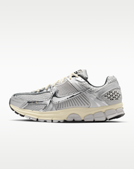 Nike Zoom Vomero 5 Men's Shoes