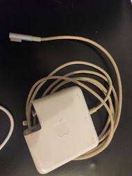 Magsafe 60w adaptor for macbook pro 2008-2011