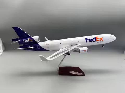 47CM 1/130 Scale MD-11 Aircraft FedEx Cargo Airways MD11 Model Airplane With Wheel Landing Gear Plas