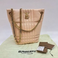 Burberry Lola 絎縫皮革水桶包