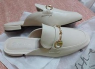 ╭✿㊣ 全新庫存 Dafshoes D+AF尖頭樂福鞋 米黃色女鞋【26 x 8 x 8公分】休閒出遊 郊外踏青$999