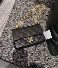 Chanel 24P Mini Flap Bag  Mini Square Black 24P荔枝皮 愛心調節扣 方胖子