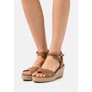 7p TM sedge boat sandal