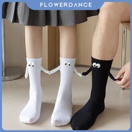1 Pair Holding Hands Socks Ins Fashion Funny Creative Magnetic Attraction Hands Black White Cartoon 