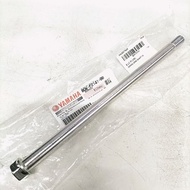 YAMAHA LC135 FI SWING ARM SHAFT ORIGINAL LC135 V8