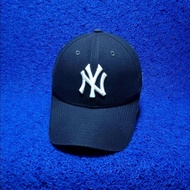 New era cap NY yankees dark navy Hat