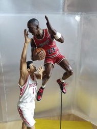 經典 Michael Jordan Classic Figure Bulls Rookie 23 and Yao ming Rockets NBA 2 figure 米高佐敦 姚明 共2個公仔 喬丹 