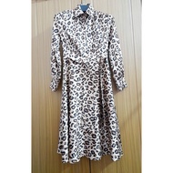 Wrong dress S brand CCHAT