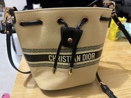 Christian Dior 帆布水桶包