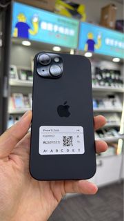 A grade 港版 iPhone 15  256gb 95🔋 3600$