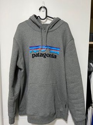 PATAGONIA P-6 LOGO UPRISAL HOODY 灰色 長袖連帽上衣