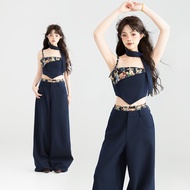 ชุดสองชิ้น KEIKO เสื้อสายเดี่ยวแขนสั้นทรงเข้ารูปสไตล์สาวฮอตและกางเกงขายาวลำลองสำหรับผู้หญิงในฤดูใบไม