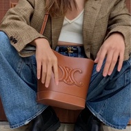 CELINE賽琳凱旋門水桶包 🥐焦糖色