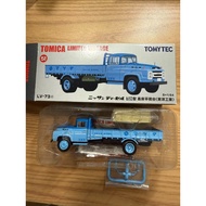 [Ready Stock, Contact If You Have Any Questions] tlv 73c Nissan Truck, New Box, Slightly Sandy Car C