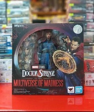 全新 BANDAI 行版 SHF
MARVEL STUDIOS DOCTOR STRANGE IN THE MULTIVERSE OF MADNESS 奇異博士 2 失控多重宇宙 可動 造型公仔