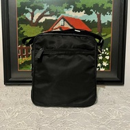 Tas Selempang Messenger Prada - Second Preloved Original Authentic Bekas