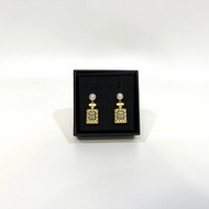 CHANEL金色雙C菱格香水瓶珍珠垂墜耳環AB4391