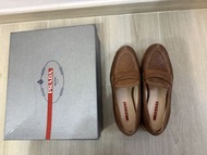 Prada 棕色厚底樂福鞋