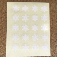 200Pcs Transparent Snowflakes Round Sticker Festival Christmas Party Cake Gift Packaging Seal Label DIY Baking