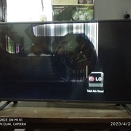 tv LG 43 inch.layar pecah