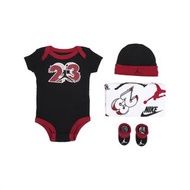 [二手] Nike Jordan 寶寶 新生兒 包屁衣 毯子 帽子 襪子 四件組