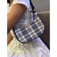 BG002 - Moon Cut Milky Bag