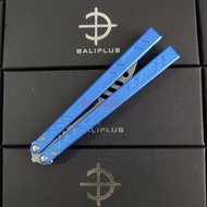 (正版無疆飛蝶 BB蝴蝶刀balisong) 練習版 標準版 複刻版 不銹鋼刀刃 鋁合金刀柄一體6系7系鋁柄 花式減壓ㄌ