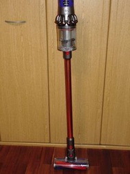 無繩吸塵器"dyson cyclone v10 fluffy