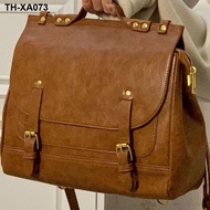 ☇ HIATUS the retro shoulders his messenger bag texture of preppy oil wax with Cambridge backpack