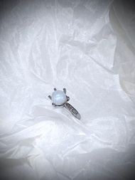 C&W 天然月光石白月光藍月光手工鑲嵌六爪微鑲鋯石戒指戒環