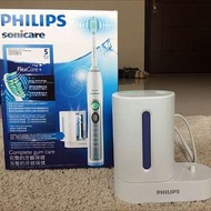 Philips 飛利浦音波震動牙刷紫外線殺菌器