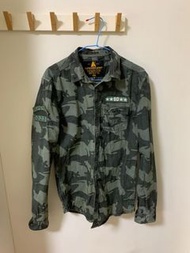 《9成新》Superdry army 軍綠襯衫 厚磅襯衫 微防水 軍裝 superdry 極度乾燥 街頭 時尚 潮流