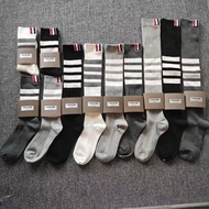 全新Thom Browne socks Thom Browne 襪 tb socks 過膝襪 小腿襪  Thom Browne中筒襪 Thom Browne及膝襪