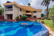 Shantam House by VEO, StayVista - 4BHK with Sauna & Bar