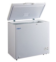 TERLAKU Chest Freezer BOX AQUA AQF 160(W) - 150 Liter