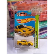 HOT WHEELS PORSCHE 911 GT3 RS YELLOW